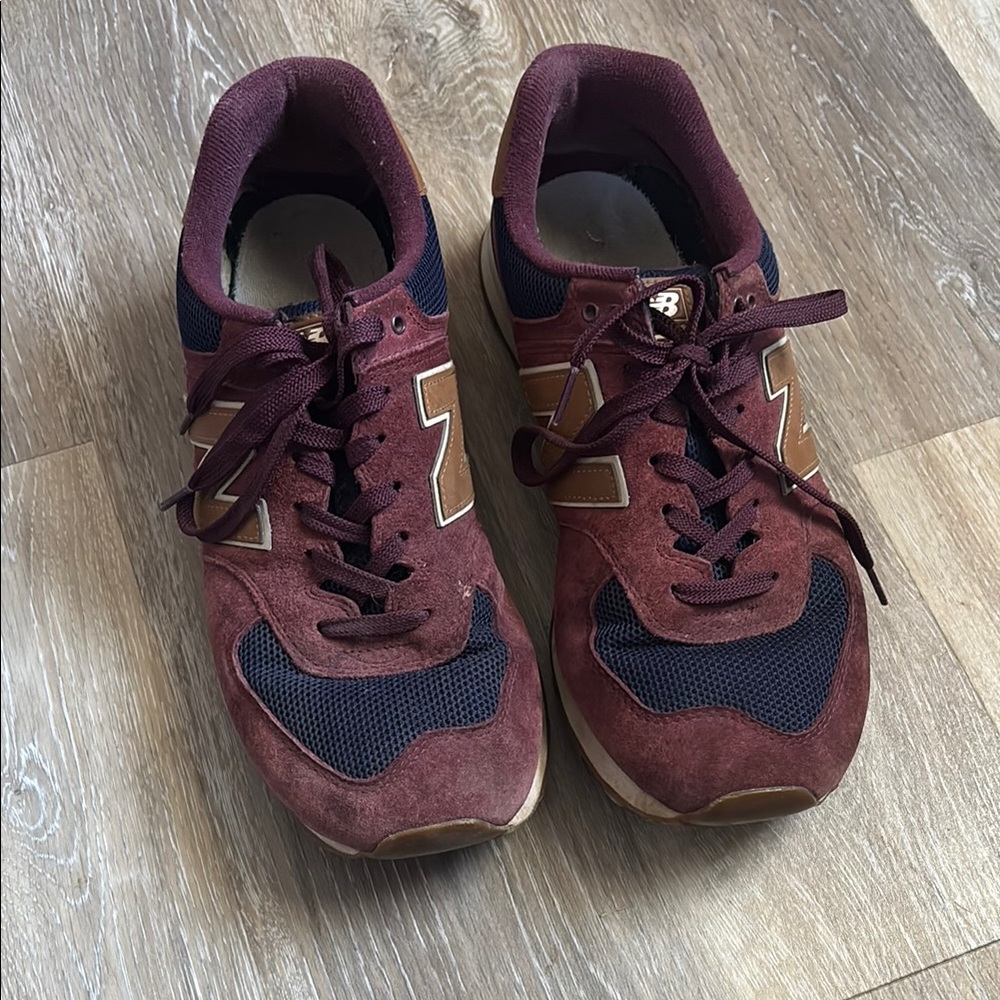 Men’s New Balance Burgundy and Navy Sneakers